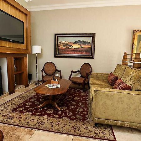Mavuta Manor Hotel Polokwane Exterior photo